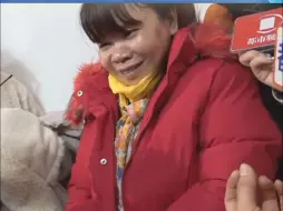 失散26年儿子终于回家，凭感觉给妈妈买的羽绒服刚好合身，这可能就是血脉的指引