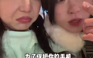 小伙滑雪不慎丢失手机，找到后发现“好心人”录的提醒视频。网友：这就是传说中的人美心善吗