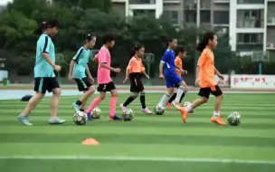 多彩“课后服务” 让孩子快乐成长
