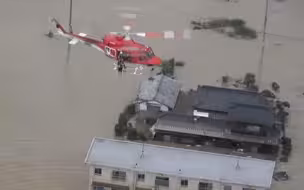 西日本暴雨造成93人死亡 继续搜寻失联者