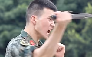 武警战士的刺刀术训练，帅！