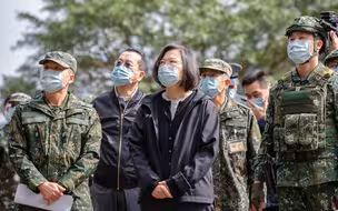 蔡英文赴嵩山雷达站夸“台军好表现”，“侦获”近两千架大陆军机