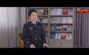 我们的第二生日｜来北京前一晚，父亲掏出这枚珍藏很久的党徽