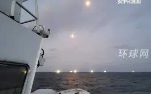 载有7人的渔船在韩国西部海域倾覆，2人获救，5人仍在搜救中