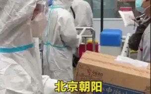 临时管控区里为啥能“吃喝不愁”？有他们24小时值守！