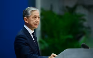 汪文斌：加方在国际上四处哄骗，理应受到谴责