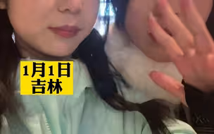 男子滑雪不慎丢失手机，找回后翻到好心女生录的视频，网友:这就是人美心善吧!
