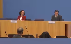 德国前副总理谈中国崛起，没中国我们一事无成！