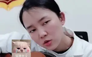 医护小姐姐吐槽元旦值班，吉他弹唱《加班歌》