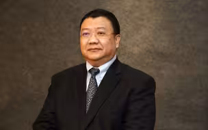 瑞幸咖啡董事长陆正耀早年采访：钱多了有时候就会觉得不安全