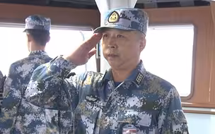 国产航母首任舰长来奕军：从小就是军迷