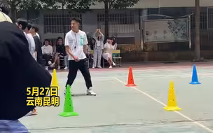 压迫感！学校组织体育老师上公开课，结果听课老师比学生还多
