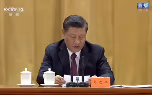 “谷爱凌是爱吃馅饼”……这一幕，暖心！