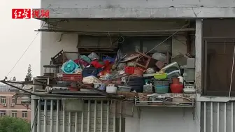 上海一上班族拾荒成癖 屋内垃圾近两米 邻居无奈将其诉至法院