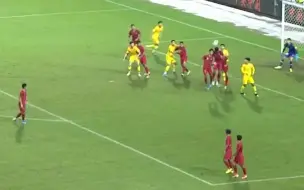 世界波+乌龙 男足U22队2：0拿下印尼
