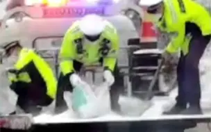 雪中警 雪中情 致敬风雪中的守护者
