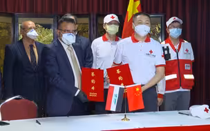 中国专家组帮助伊拉克装备病毒检测实验室