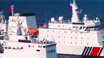 菲律宾向非法“坐滩”仁爱礁军舰运补，中国海警全程监管