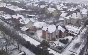 乌克兰基辅降下一场大雪，整个城市被白雪覆盖