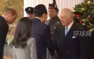 英国国王设宴款待尹锡悦一行，查尔斯大谈“韩流”，尹锡悦这次现场没唱