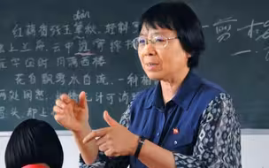学生跨年夜送祝福 张桂梅老师回应太可爱