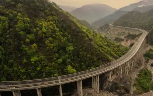 耗资达206亿！中国雅西高速有多难建？前进1公里就上升7.5米