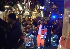 德国一圣诞市场发生汽车袭击事件致2死68伤，我使馆紧急提醒