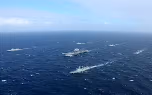 辽宁舰编队远海演训后：美军机3天在南海飞行，台当局呼吁“和平”