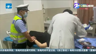 高速车祸人员受伤  警车秒变救护车