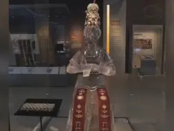 惊艳！唐代公主凤冠上镶嵌370多颗宝石，倾尽唐朝所有珍贵饰品