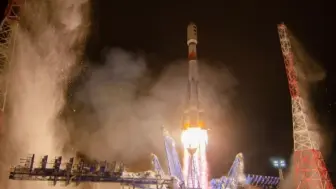 俄罗斯成功发射搭载有俄国防部卫星的联盟号2.1a火箭