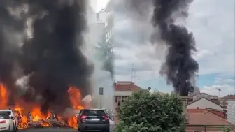 意大利米兰市区爆炸起火：多辆汽车剧烈燃烧 高空升起黑色烟柱