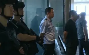 公安部扫黑除恶“逃犯清零”行动：首批13名A级通缉令逃犯全落网 这1女5男还在逃
