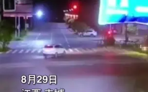 江西一运沙货车侧翻压覆轿车致6死，车上一家6口全部遇难