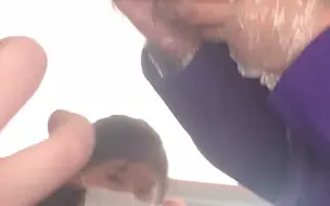 学生拿着被狗咬烂的学生证坐火车 检查时愁坏乘务员