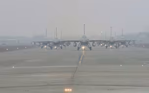 台空军新年伊始秀“大象漫步” 遭岛内民众讽刺