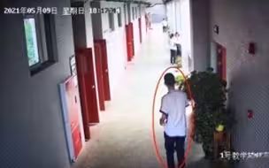 成都49中为何事发2小时通知家长？“化学老师”是谁？