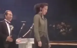 赌王遗产争夺案宣判 二房长女何超琼获胜。