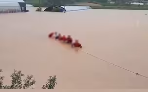 韩国持续暴雨已致35人死亡，10人失踪
