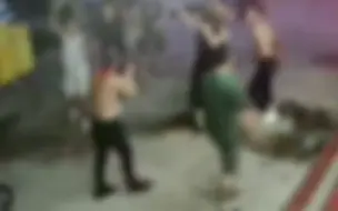 广东惠州，夜宵店老板夫妇见女生被打，见义勇为遭围殴，警方通报：5名嫌疑人全部抓获。