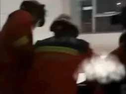 网传山西一高校职称评定造假，最后一名被录取，一工作人员疑跳楼被拦下