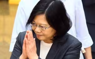 美国出手敲打台湾 蔡英文当局居然选择“检讨”