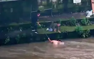 平凡英雄!女子落入湍急水中 男子发现后百米冲刺3分钟将其救起