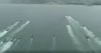 05式两栖战车渡海时“中弹”漏水 “神秘装置”触发助力快速抢修