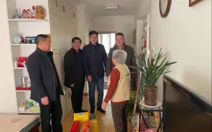 青岛“通报困难户家中摆茅台”调查情况：系空瓶 收入主要靠养老保险