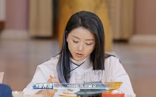中国有礼仪之大，故称夏；有服章之美，谓之华。礼仪深入到华夏民族的骨髓和精神世界里。北京饭店的圆桌国宴礼仪，将世界大家庭团圆、美满地聚合在一起