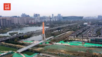 1.6万吨桥体在空中“转身” 成都环城生态公园最后一座桥贯通