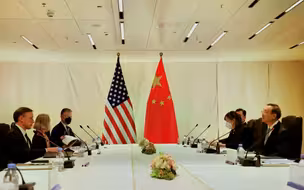 凤凰连线丨中美会晤5个小时 离开时中方走正门美方走侧门
