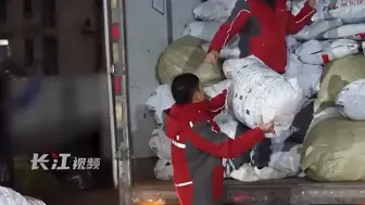 白天送快递、晚上唱歌，4个快递员组成乐团，半年收获10万粉丝，其中一人定期从长沙来武汉。