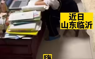 学生在家上网课班主任突然家访，学生第一时间竟没认出